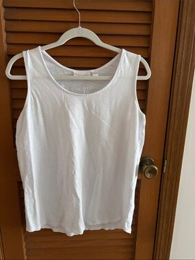 Belle by Kim Gravel White Sleeveless Tank Top
